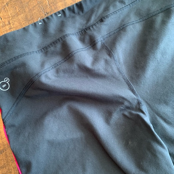 Puma crops - Picture 2 of 3